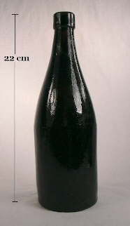 Mid-19th century stout bottle; click to enlarge.