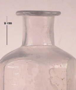 Image of a wide prescription finish on an 1860's druggist bottle; click to enlarge.
