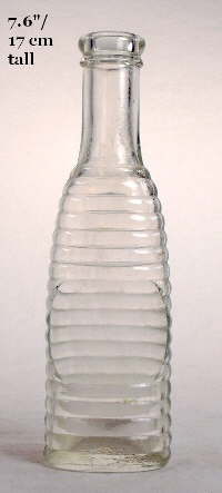 Peppersauce bottle from the late 1910s or 1920s; click to enlarge.
