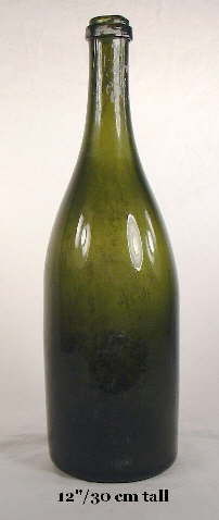Champagne bottle from about 1900; click to enlarge.